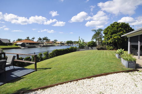 Bribie Island Canal Holiday Destination! - Events Australia 13