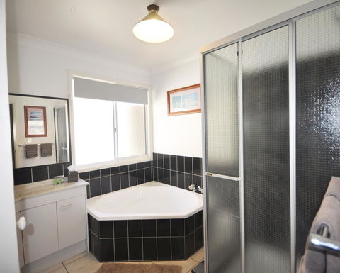 Bribie Island Canal Holiday Destination! - Events Australia 17