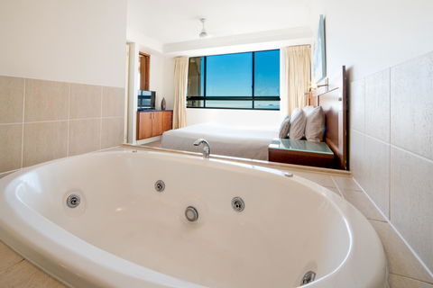 Pinnacles - Events Australia 9