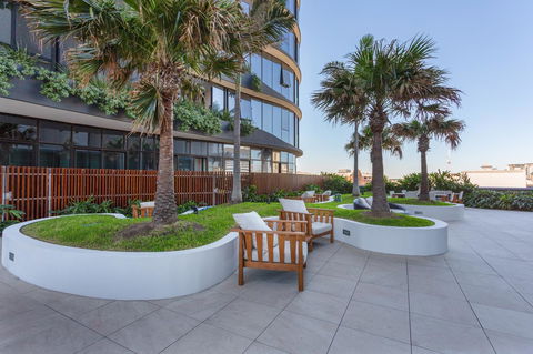 Hostrelax Residences On Alfred - Events Australia 14