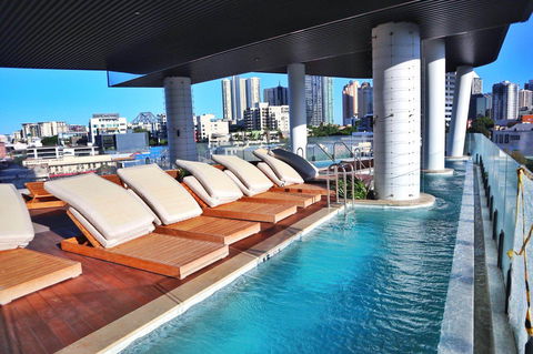 Hostrelax Residences On Alfred - Events Australia 3