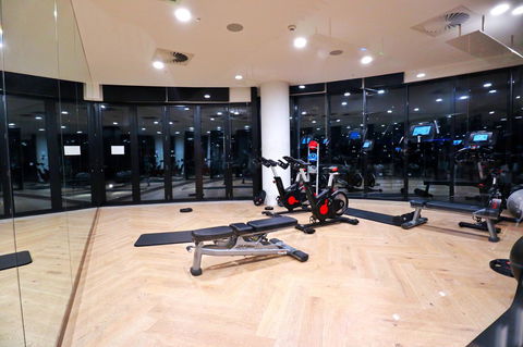 Hostrelax Residences On Alfred - Events Australia 6