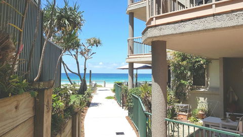 Sanctuary Beach Retreat - Events Australia 0