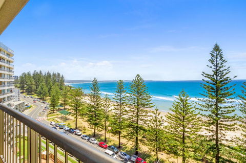 Columbia Beachfront Apartments On Rainbow Bay - Events Australia 26