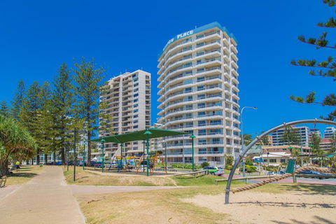 Columbia Beachfront Apartments On Rainbow Bay - Events Australia 3