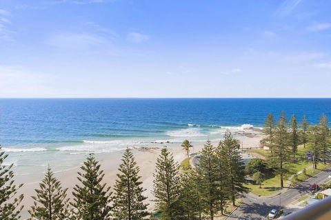 Columbia Beachfront Apartments On Rainbow Bay - Events Australia 42