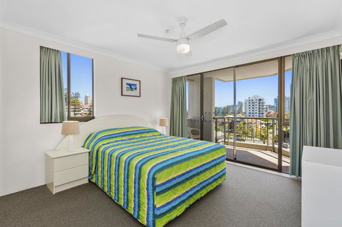 Columbia Beachfront Apartments On Rainbow Bay - Events Australia 20