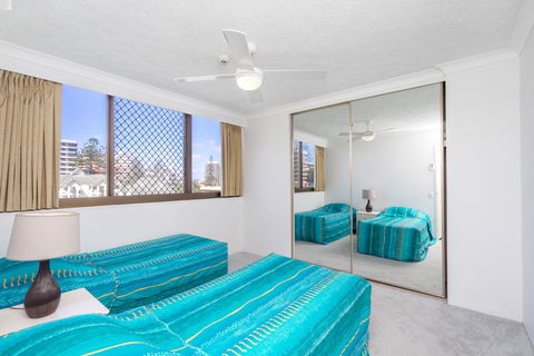 Columbia Beachfront Apartments On Rainbow Bay - Events Australia 11