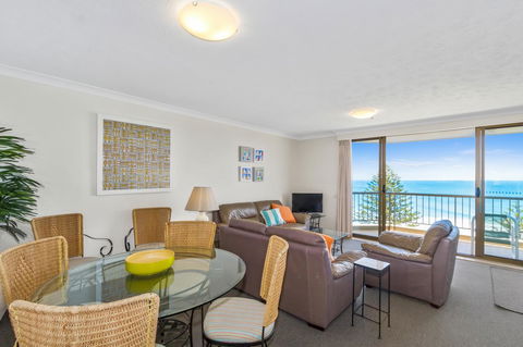 Columbia Beachfront Apartments On Rainbow Bay - Events Australia 29