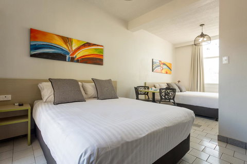 Nightcap At Emerald Star Hotel - Accommodation Europe 0