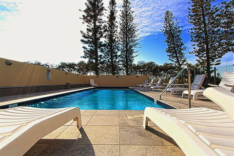 Seacrest Beachfront Apartments Surfers Paradise - Events Australia 5
