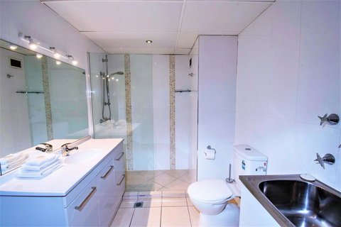 Seacrest Beachfront Apartments Surfers Paradise - Events Australia 15