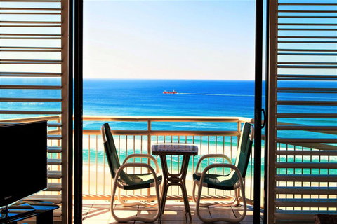 Seacrest Beachfront Apartments Surfers Paradise - Events Australia 29