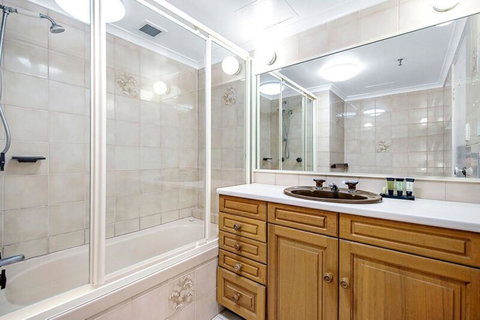 ULTIQA Beach Haven On Broadbeach - Accommodation Europe 39