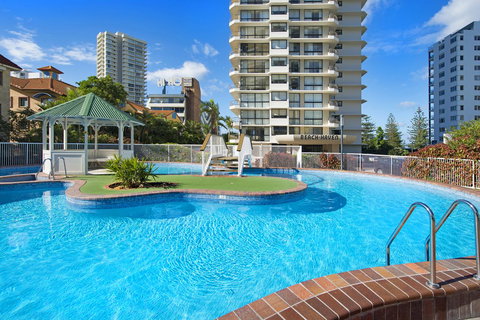 ULTIQA Beach Haven On Broadbeach - Accommodation Europe 0