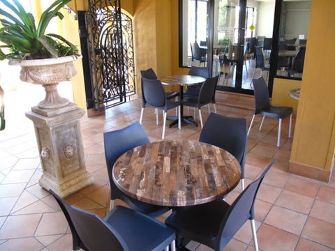 Palm Royale Cairns - Tourism Bookings 12