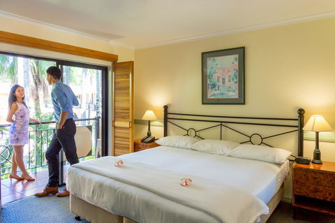 Palm Royale Cairns - Tourism Bookings 26