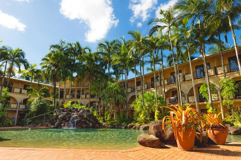 Palm Royale Cairns - Tourism Bookings 11
