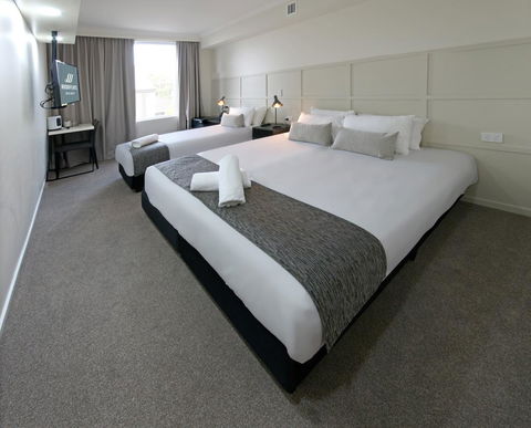 Woodroffe Hotel - Events Australia 13