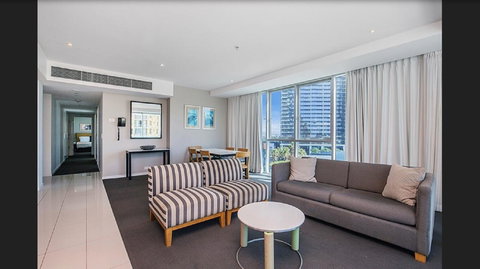 Gold Coast Private Apartments - H Residences, Surfers Paradise - Events Australia 32
