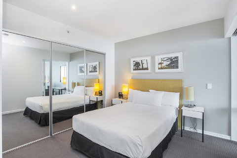 Gold Coast Private Apartments - H Residences, Surfers Paradise - Events Australia 25