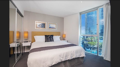 Gold Coast Private Apartments - H Residences, Surfers Paradise - Events Australia 37