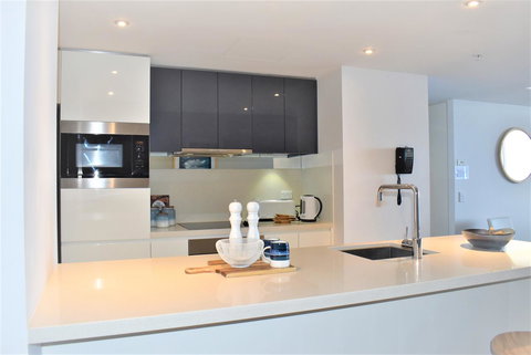 Gold Coast Private Apartments - H Residences, Surfers Paradise - Events Australia 7