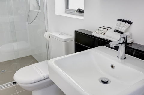 Direct Collective - Pavilion And Governor On Brookes - Events Australia 10