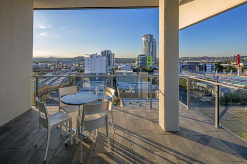 Direct Collective - Pavilion And Governor On Brookes - Events Australia 1