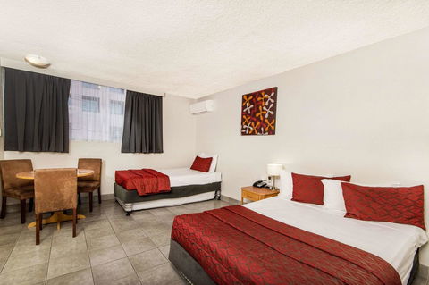 The Robert Towns - Tourism Bookings 21