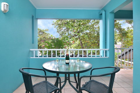 Le Cher Du Monde Adults Only - Events Australia 25