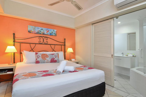 Le Cher Du Monde Adults Only - Events Australia 24