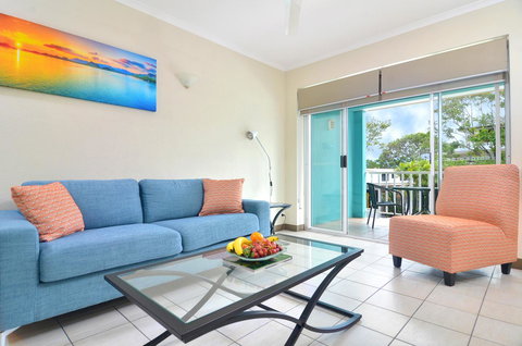 Le Cher Du Monde Adults Only - Events Australia 6