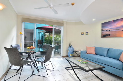 Le Cher Du Monde Adults Only - Events Australia 8