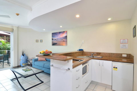 Le Cher Du Monde Adults Only - Events Australia 3