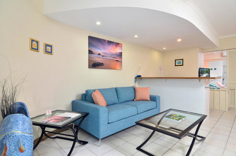 Le Cher Du Monde Adults Only - Events Australia 4