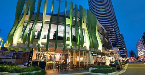 Luxury 3 Bedroom In Heart Of Broadbeach - Accommodation Europe 10