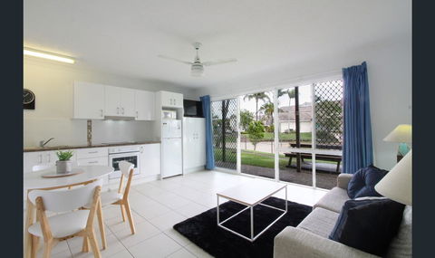 Bay Of Palms - Events Australia 22