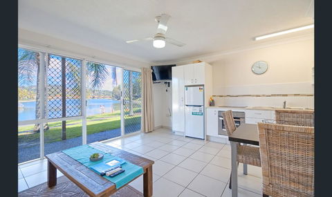 Bay Of Palms - Events Australia 4
