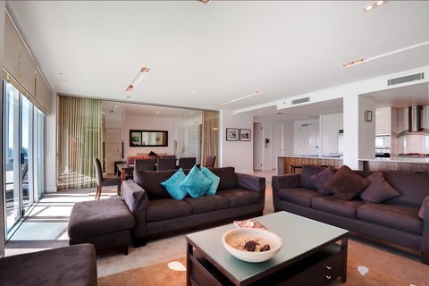 Reflection On The Sea - Tourism Bookings 15