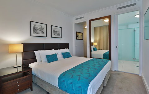 Reflection On The Sea - Tourism Bookings 12