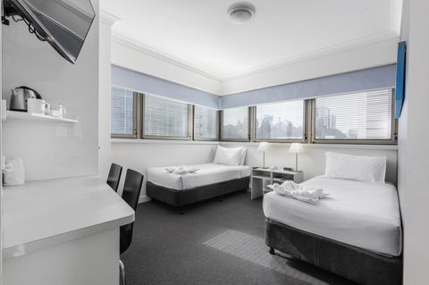 George Williams Hotel - Accommodation Europe 36