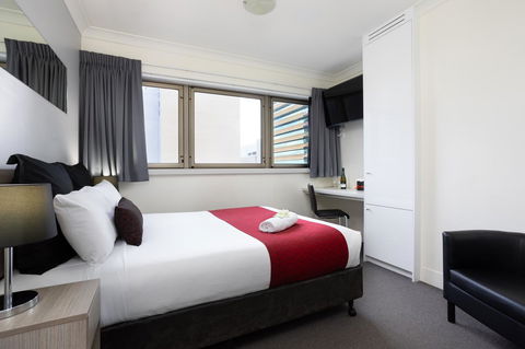 George Williams Hotel - Accommodation Europe 11