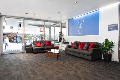 George Williams Hotel - Accommodation Europe 6