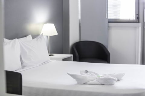 George Williams Hotel - Accommodation Europe 13