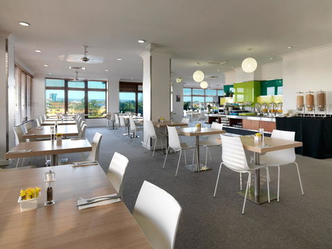 Vibe Hotel Gold Coast - Events Australia 34