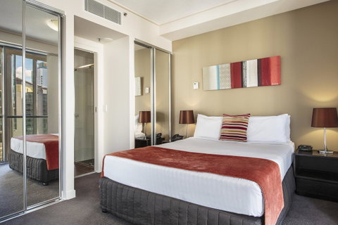 Evolution Apartments - Tourism Bookings 14