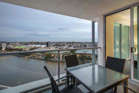 Evolution Apartments - Tourism Bookings 15