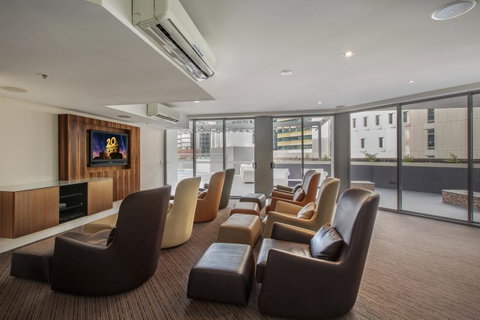 Evolution Apartments - Tourism Bookings 4