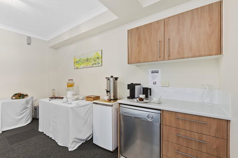 La Vida On Anzac - Accommodation Europe 15